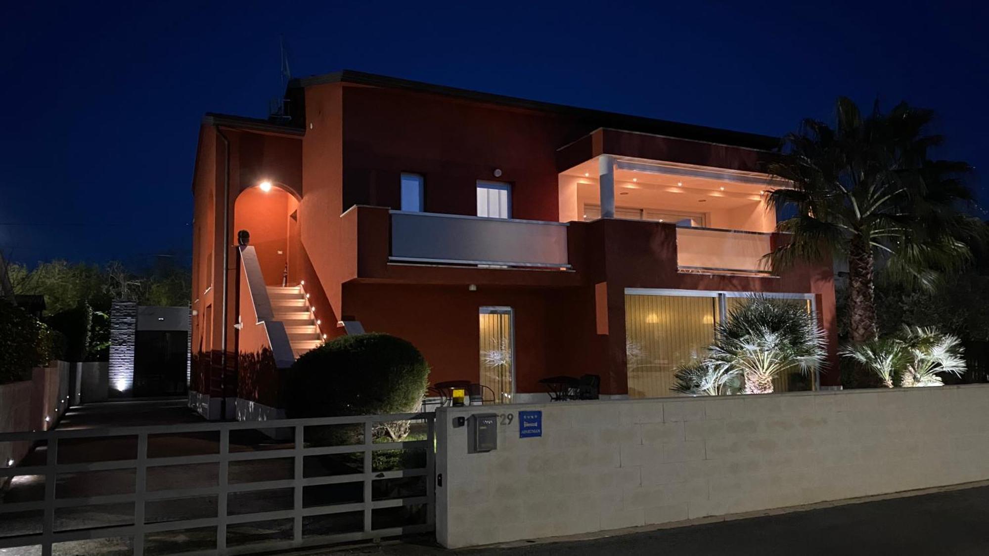 Ivni Apartmani Novigrad  Ngoại thất bức ảnh
