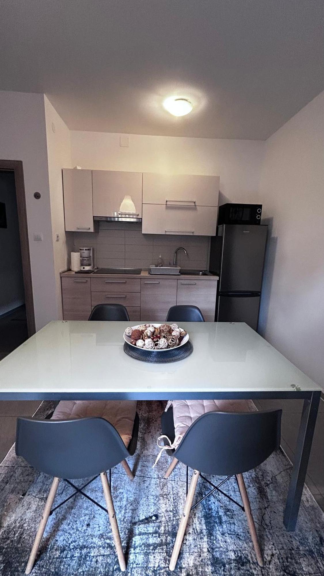 Ivni Apartmani Novigrad  Ngoại thất bức ảnh