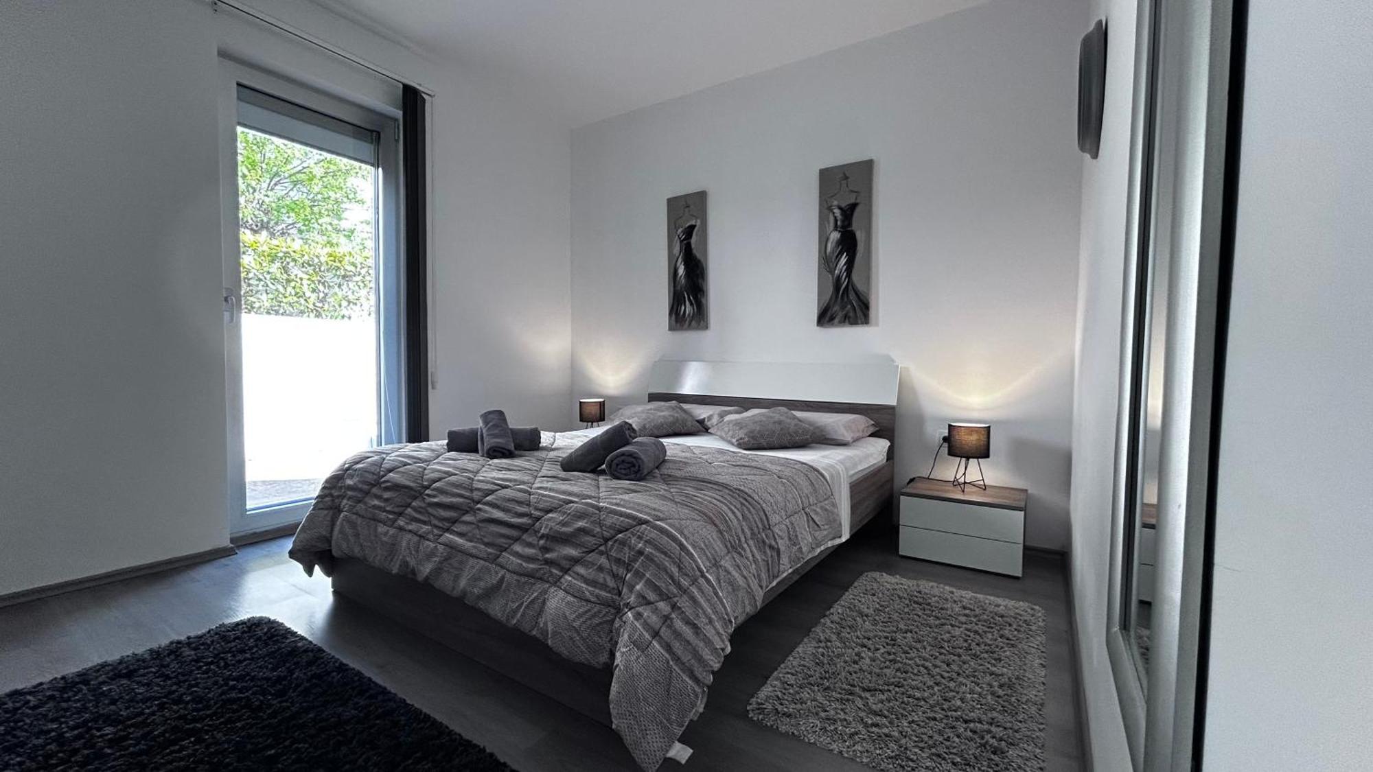 Ivni Apartmani Novigrad  Ngoại thất bức ảnh