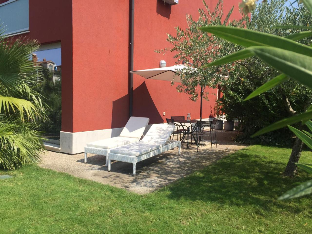 Ivni Apartmani Novigrad  Ngoại thất bức ảnh